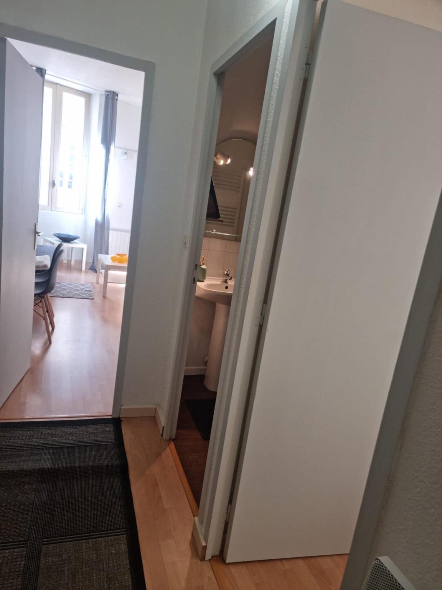 Appartement Intramuros En Hyper Centre Ville アヴィニョン エクステリア 写真